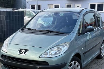 Peugeot 1007 147.000 km 2.450 &euro; Rheinberg 47495