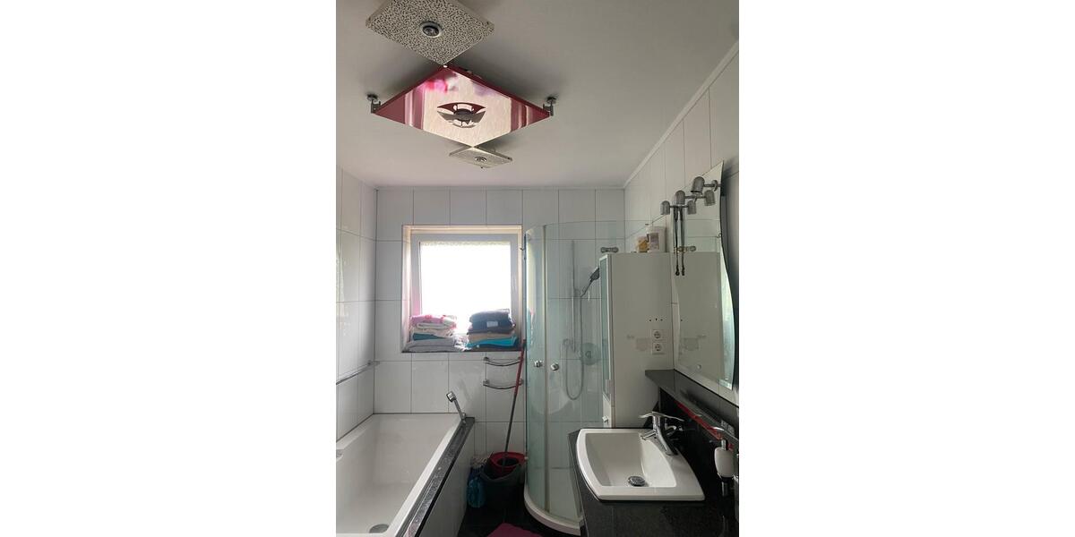 Etagenwohnung Krefeld Benrad - 2 Zimmer, 89 m&sup2;, 210.000&euro; | Angebot:25895083