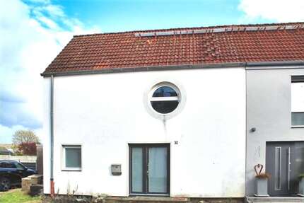 Haus Duisburg Rheinhausen - 4 Zimmer, 164 m&sup2;, 299.000&euro; | Angebot:25602421