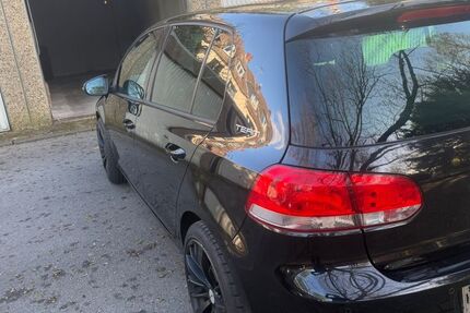 VW Golf 95.600 km 7.550 &euro; Essen 45143