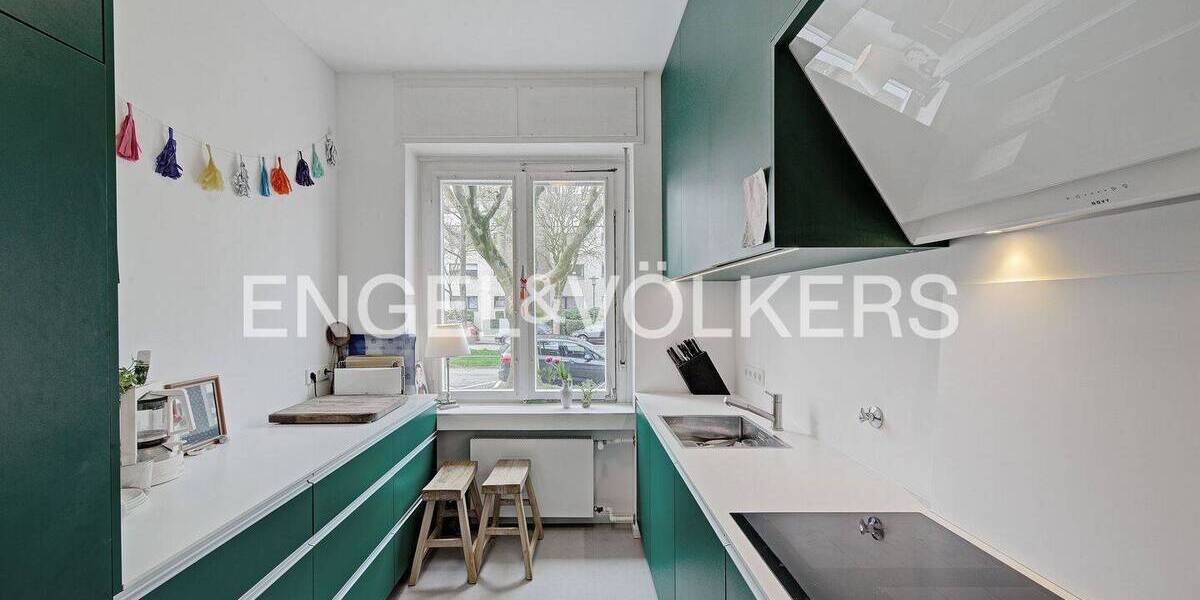 Mehrfamilienhaus, Wohnhaus Krefeld Cracau - 8 Zimmer, 256 m&sup2;, 3.200&euro; | Angebot:26364144