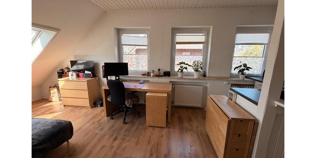 Dachgeschoßwohnung Duisburg Großenbaum - 2 Zimmer, 38 m&sup2;, 315&euro; | Angebot:26689268