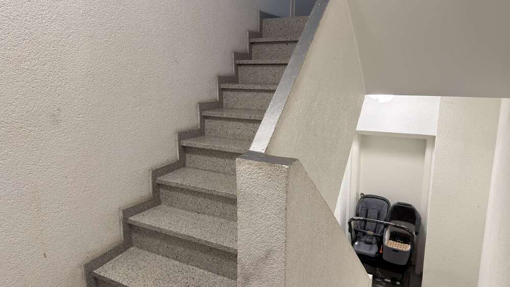 Modernisiertes 3-Parteienhaus mit Maisonette und Gartenanteil nahe Centro - Mehrfamilienhaus, Wohnhaus Oberhausen Osterfeld | Angebot:26041244