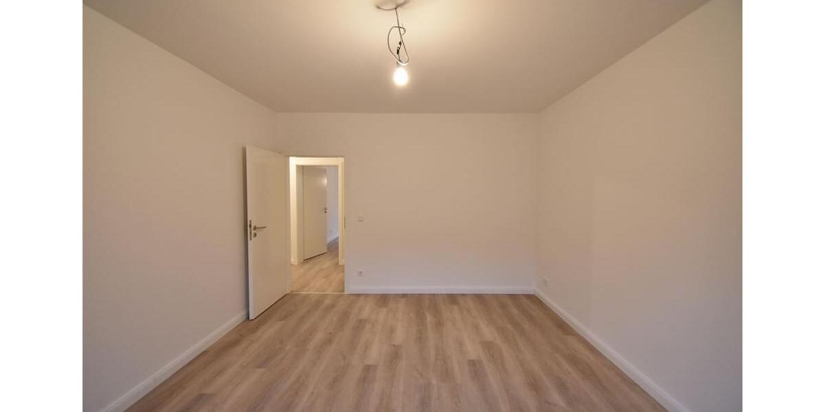 Etagenwohnung Düsseldorf - 2 Zimmer, 59 m&sup2;, 1.100&euro; | Angebot:19755301