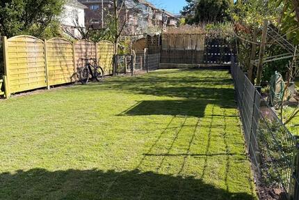 Haus Krefeld Gartenstadt - 5 Zimmer, 170 m&sup2;, 2.740&euro; | Angebot:26006013