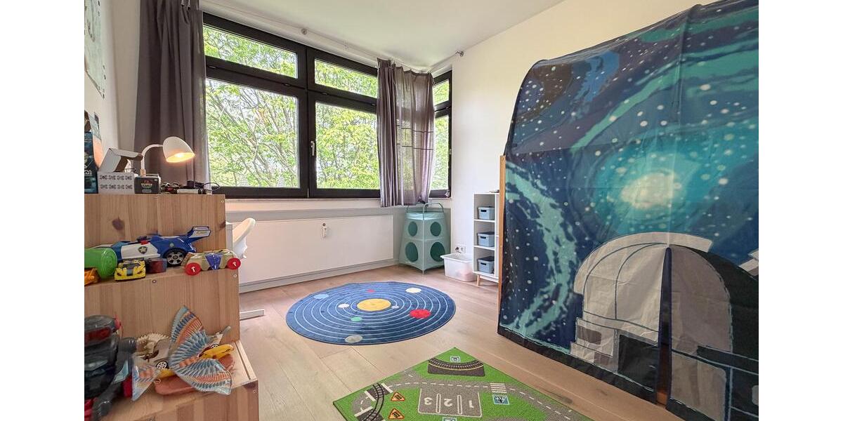 Etagenwohnung Düsseldorf Stadtbezirk 6 - 4 Zimmer, 160 m&sup2;, 2.690&euro; | Angebot:26634604