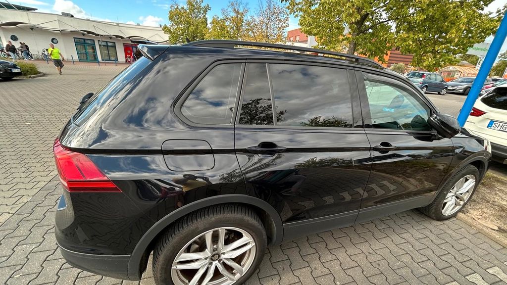 VW Tiguan 30.000 km 15.000 &euro; Krefeld 47798