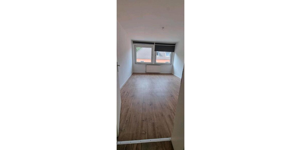 Etagenwohnung Duisburg Duisburg-Mitte - 3.5 Zimmer, 80 m&sup2;, 600&euro; | Angebot:25830179