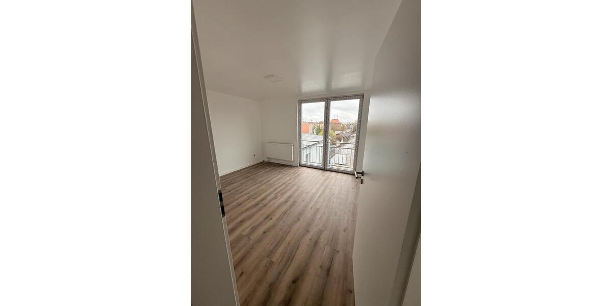 Etagenwohnung Duisburg Duisburg-Mitte - 2 Zimmer, 60 m&sup2;, 790&euro; | Angebot:25883677