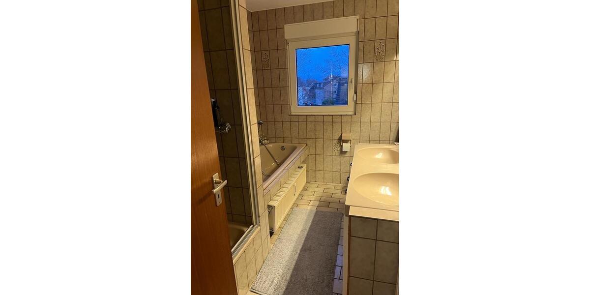 Etagenwohnung Kaarst - 3 Zimmer, 82 m&sup2;, 1.320&euro; | Angebot:25023231