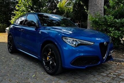Alfa Romeo Stelvio 166.000 km 22.990 &euro; Dinslaken 46535