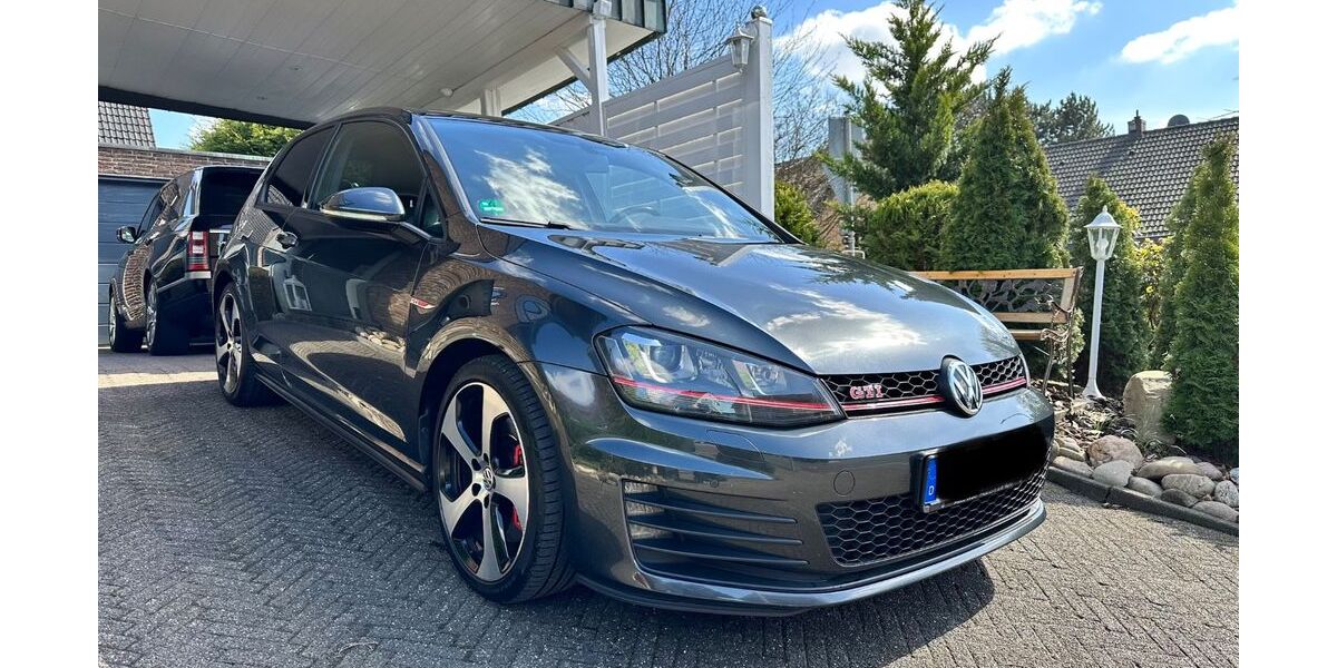 VW Golf 135.000 km 13.200 &euro; Oberhausen 46147
