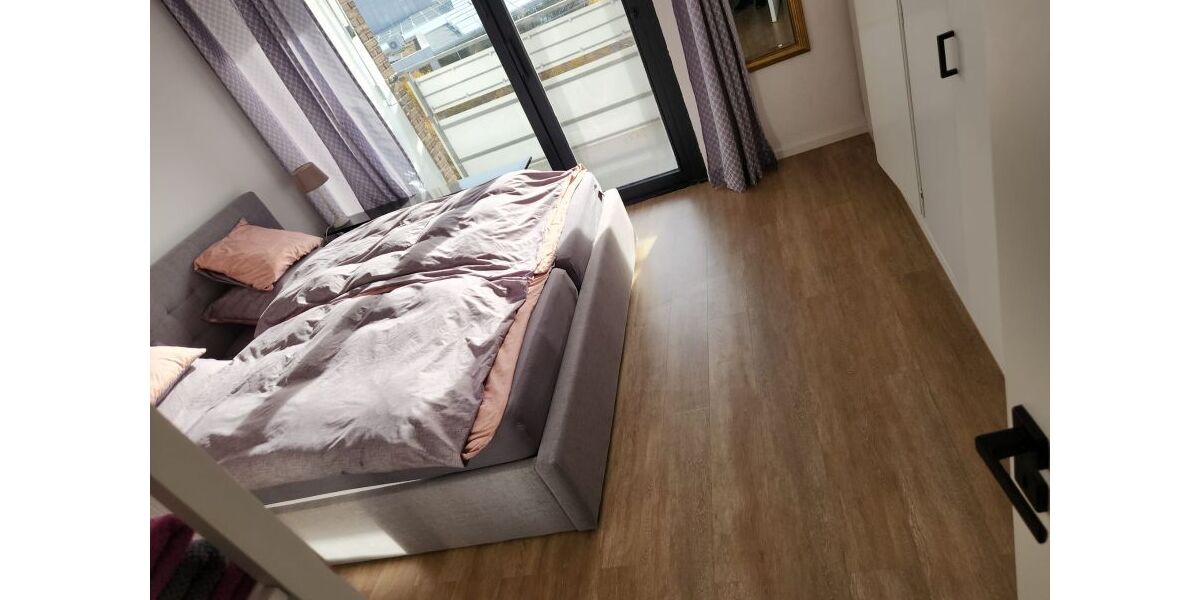 Provisionsfrei* Golzheim - wegen Auswanderung direkt vom Eigentümer sanierte 4 Zi-Wohnung mit hochwertiger Küche - Etagenwohnung Düsseldorf Stadtbezirk 5 | Angebot:25813842