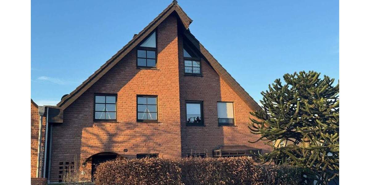 Doppelhaushälfte Krefeld Inrath/Kliedbruch - 4 Zimmer, 126 m&sup2;, 378.000&euro; | Angebot:25697195