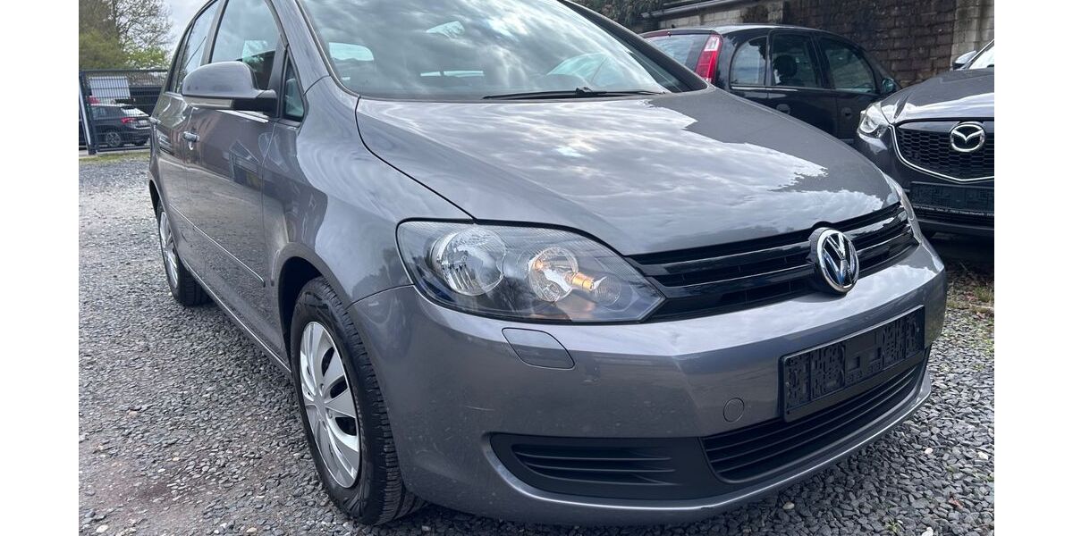 VW Golf 133.765 km 5.199 &euro; Kaarst 41564