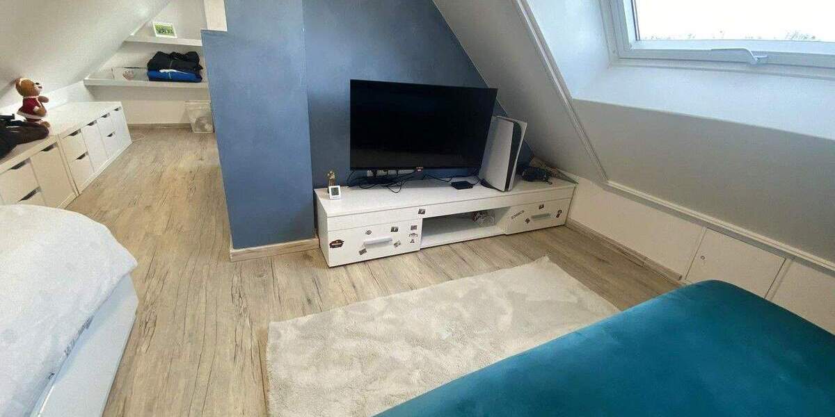 Doppelhaushälfte Duisburg Huckingen - 7 Zimmer, 120 m&sup2;, 599.000&euro; | Angebot:25755924