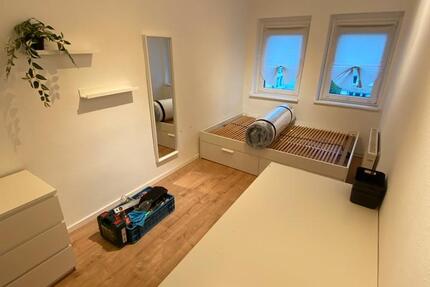 Wohnung Düsseldorf Oberbilk - 1 Zimmer, 13 m&sup2;, 625&euro; | Angebot:24176927