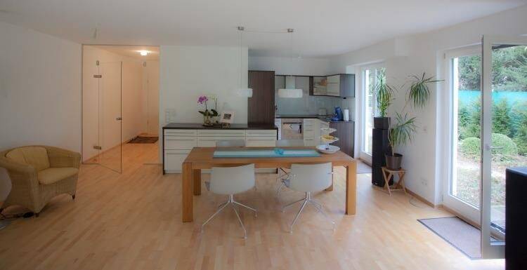 Etagenwohnung Krefeld Inrath/Kliedbruch - 3 Zimmer, 111 m&sup2;, 470.000&euro; | Angebot:25701233