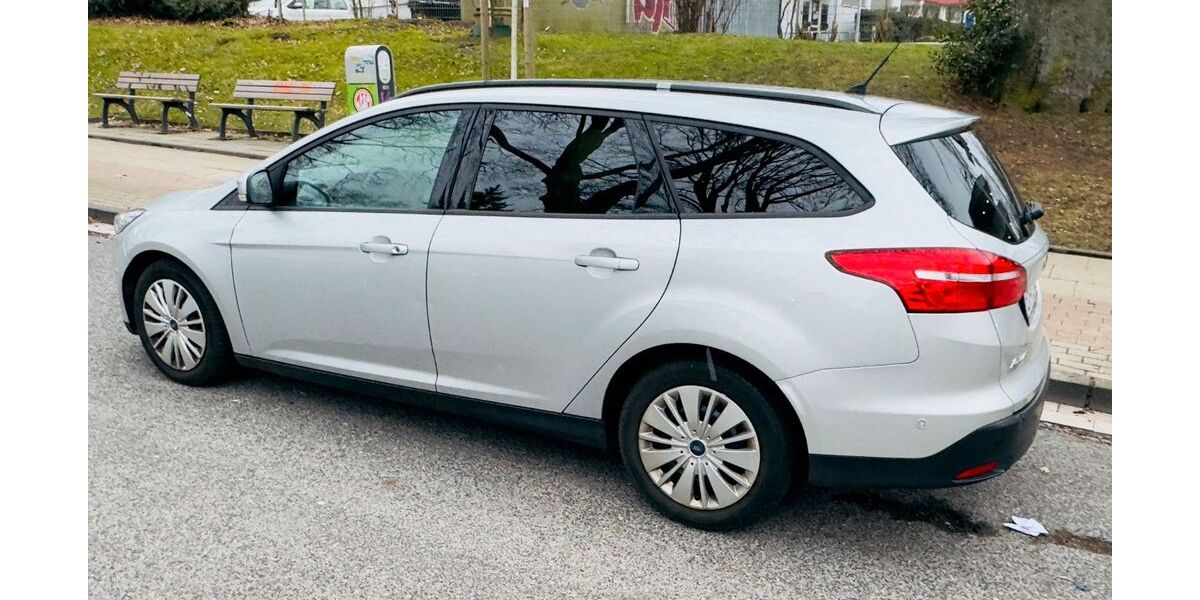 Ford Focus 136.862 km 5.200 &euro; Essen 45307