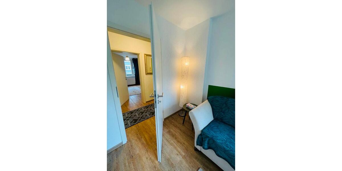 Etagenwohnung Essen Südviertel - 2 Zimmer, 42 m&sup2;, 750&euro; | Angebot:25948946