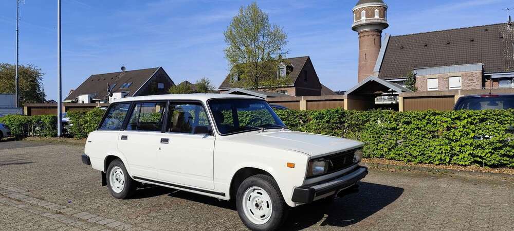 Lada 2106 17.000 km 9.300 &euro; Kevelaer 47623