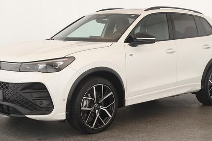 VW Tiguan 22.400 km 43.284 &euro; Düsseldorf 40233