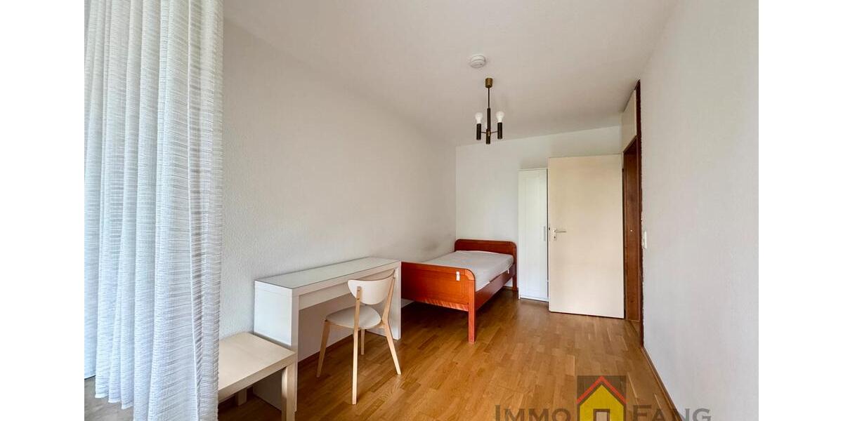 Etagenwohnung Düsseldorf Stadtbezirk 5 - 5 Zimmer, 105 m&sup2;, 1.700&euro; | Angebot:25856206