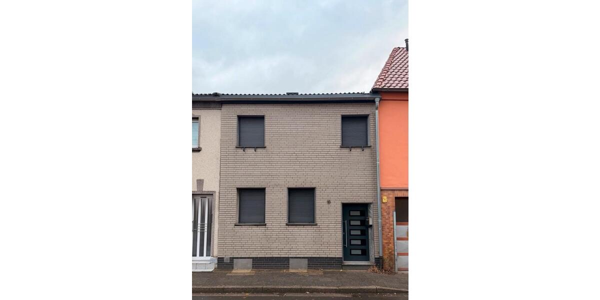 Reihenhaus Krefeld Gellep-Stratum - 4 Zimmer, 110 m&sup2;, 1.550&euro; | Angebot:25767927