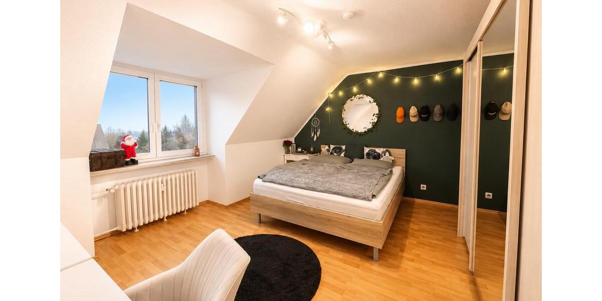 Dachgeschoßwohnung Essen Stadtbezirk IV - 2 Zimmer, 60 m&sup2;, 110.000&euro; | Angebot:26754334
