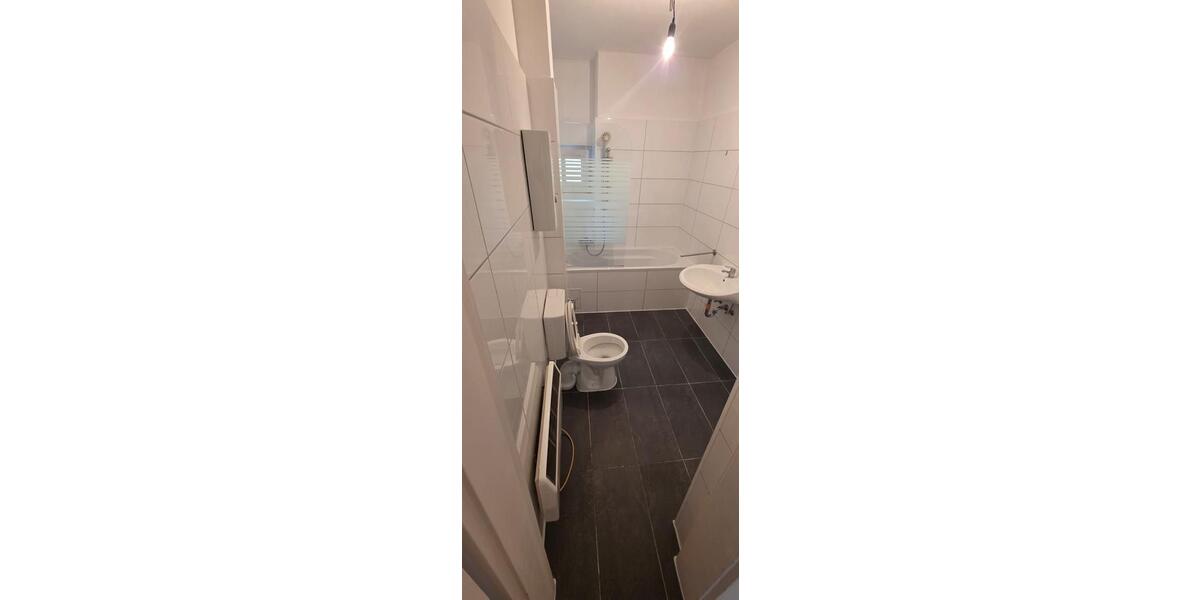 Etagenwohnung Essen Stadtbezirk III - 3 Zimmer, 69 m&sup2;, 611&euro; | Angebot:23184298