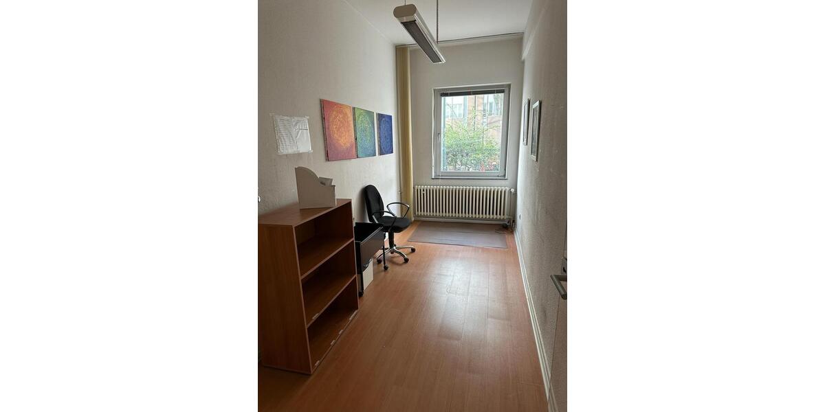 Gewerbeobjekt Düsseldorf Stadtbezirk 3 - 2.800&euro; | Angebot:25309915