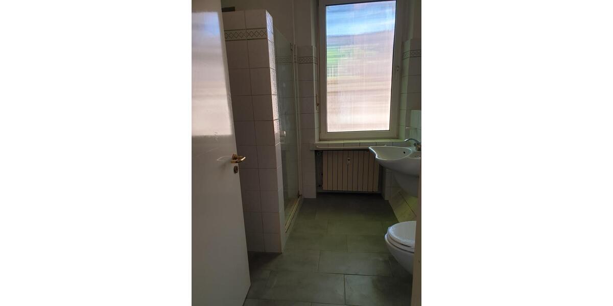 Etagenwohnung Duisburg Mittelmeiderich - 5 Zimmer, 159 m&sup2;, 1.110&euro; | Angebot:25163793