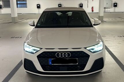 Audi A1 11.000 km 17.200 &euro; Düsseldorf 40477