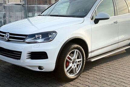 VW Touareg 215.000 km 10.990 &euro; Neuss-Norf 41469