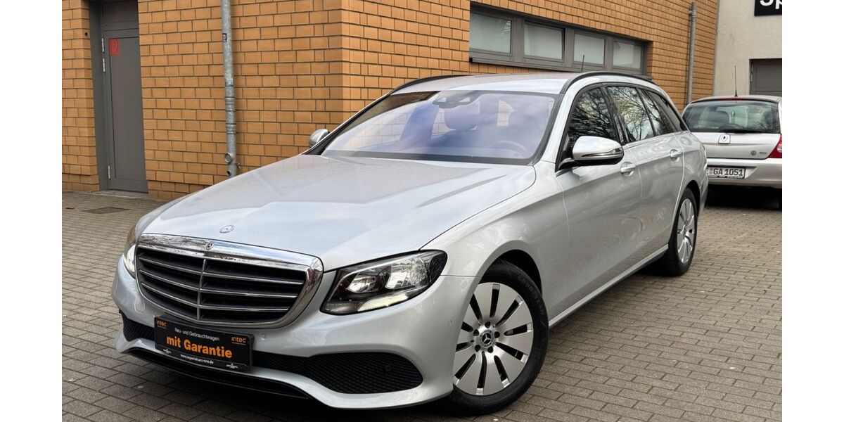 Mercedes-Benz E 220 70.455 km 25.850 &euro; Essen 45326