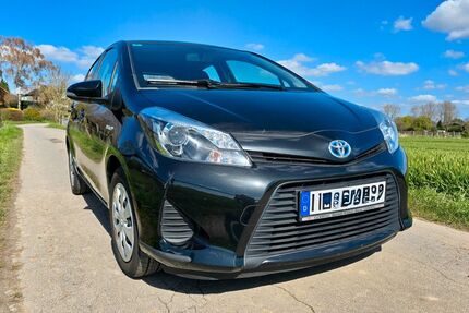Toyota Yaris 43.000 km 9.500 &euro; Meerbusch 40668