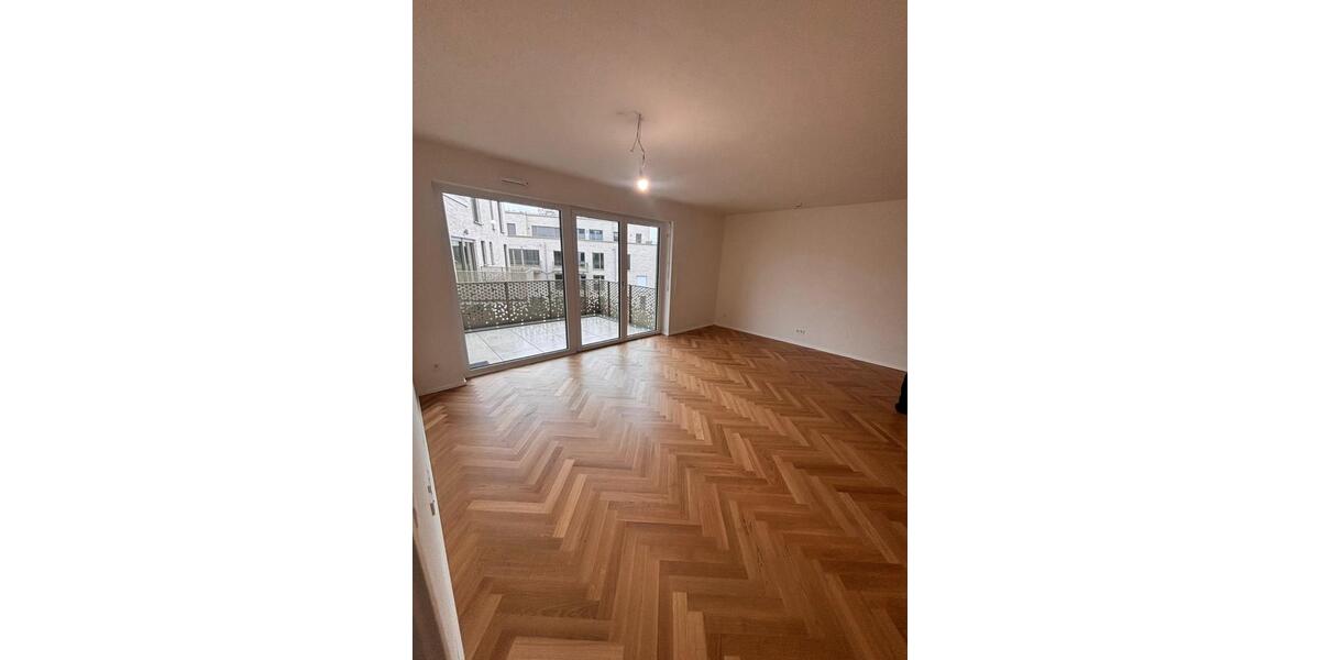Etagenwohnung Düsseldorf Lörick - 2 Zimmer, 68 m&sup2;, 1.700&euro; | Angebot:25381651