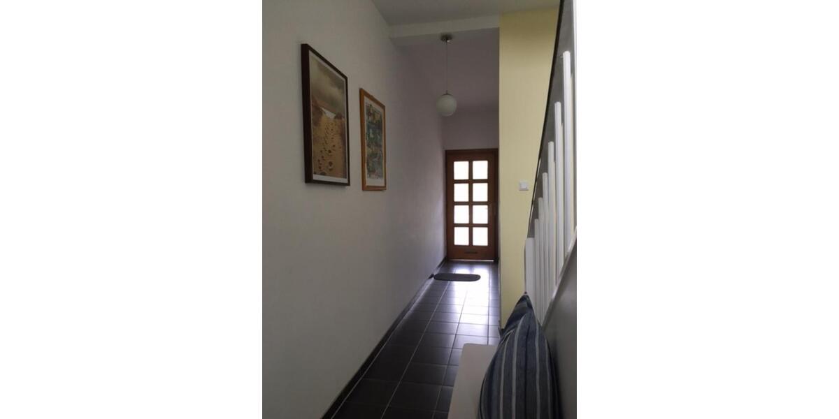 Dachgeschoßwohnung Dinslaken - 2 Zimmer, 52 m&sup2;, 350&euro; | Angebot:25235936