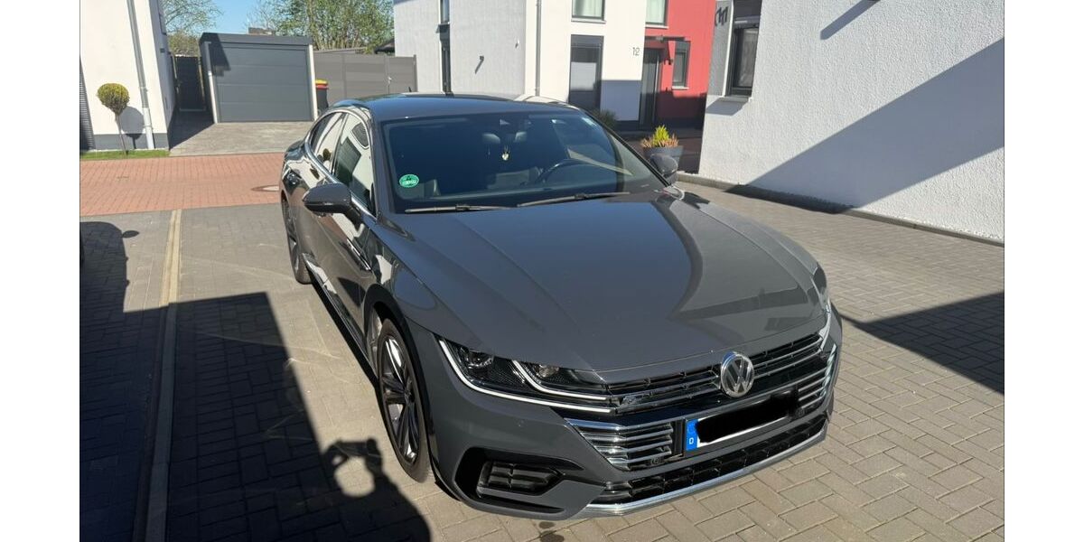 VW Arteon 122.000 km 21.500 &euro; Dinslaken 46539