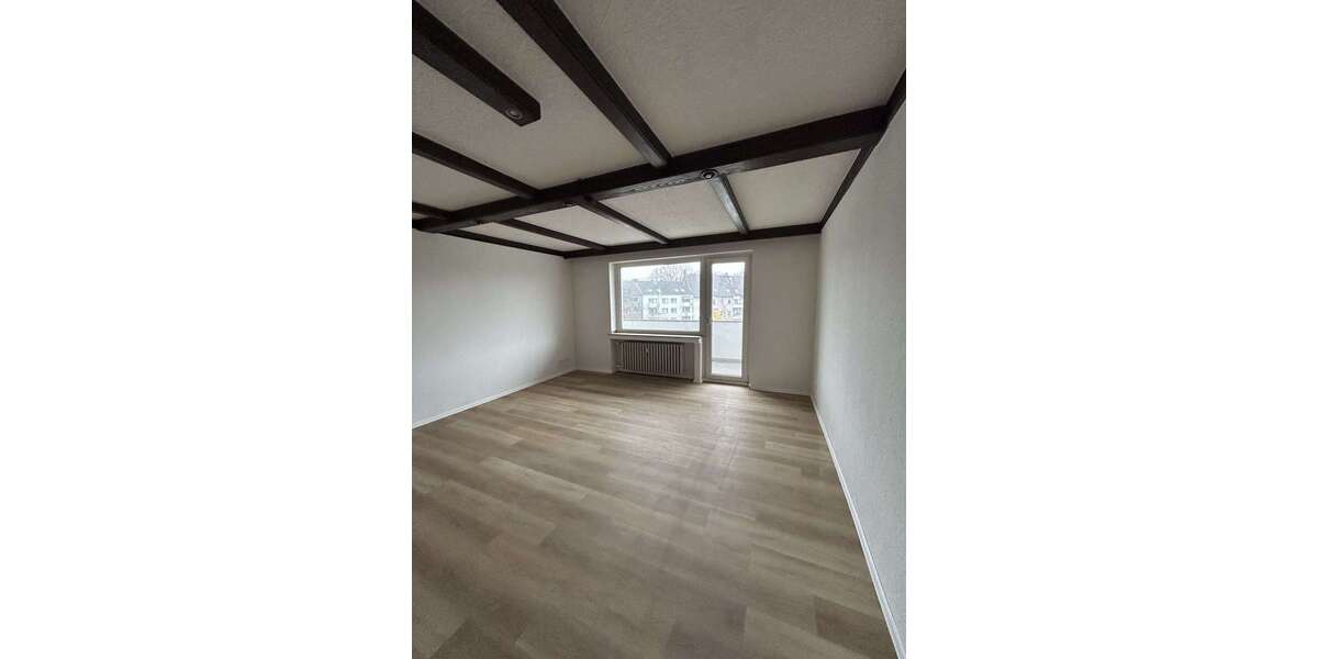 Etagenwohnung Duisburg Hamborn - 3 Zimmer, 75 m&sup2;, 650&euro; | Angebot:23794692