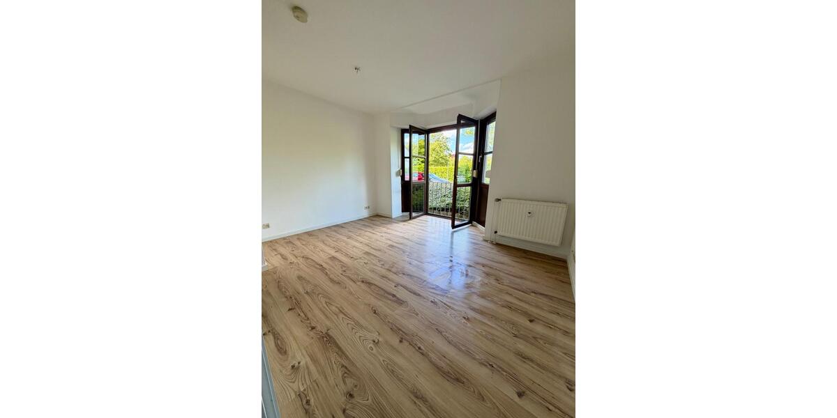 Erdgeschoßwohnung Düsseldorf Stadtbezirk 3 - 1 Zimmer, 28 m&sup2;, 590&euro; | Angebot:26647343