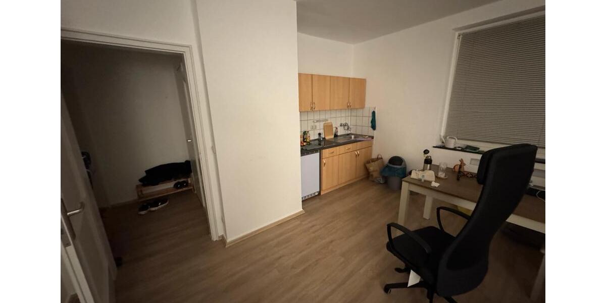 Etagenwohnung Essen Südviertel - 1 Zimmer, 25 m&sup2;, 320&euro; | Angebot:25965158