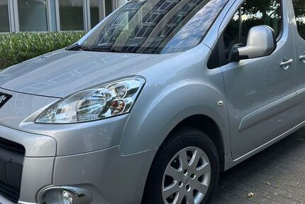 Peugeot Partner Tepee 48.600 km 9.400 &euro; Ratingen 40880