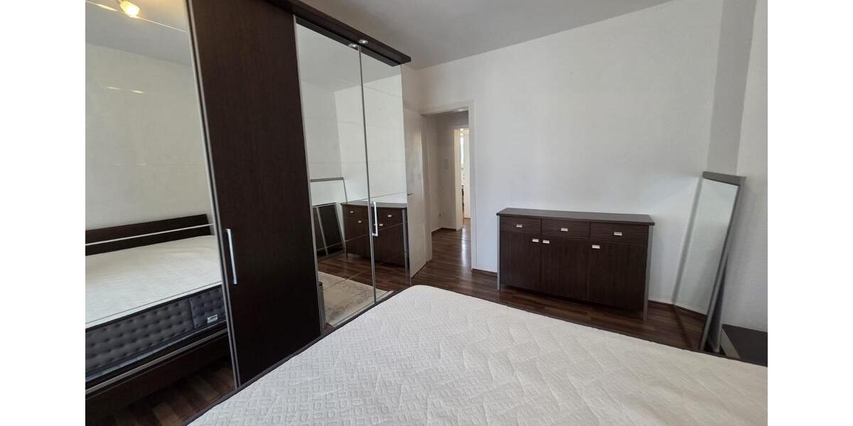 Etagenwohnung Essen Stadtbezirk III - 2 Zimmer, 65 m&sup2;, 1.200&euro; | Angebot:25317703