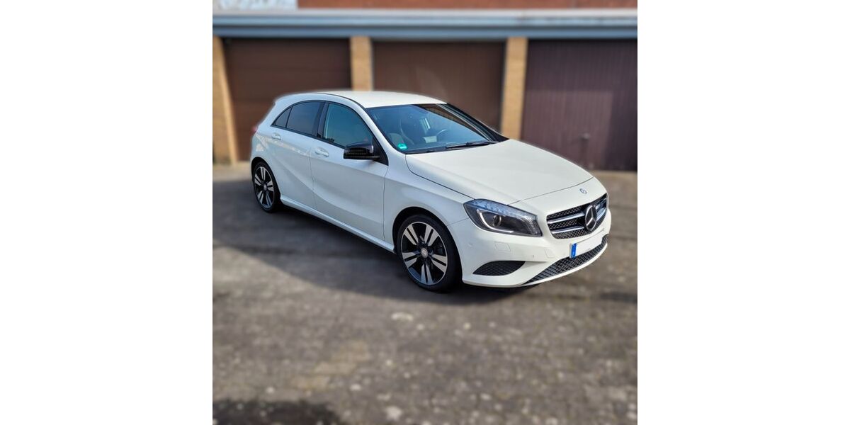 Mercedes-Benz A 180 132.000 km 11.400 &euro; Willich 47877