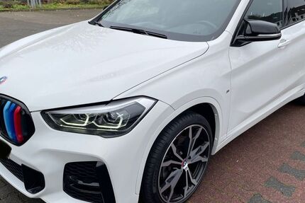 BMW X1 52.700 km 29.000 &euro; Düsseldorf 40229