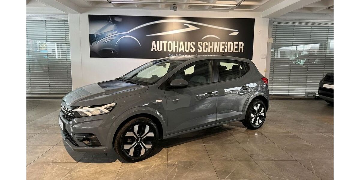 Dacia Sandero 9.235 km 16.800 &euro; Ratingen 40880