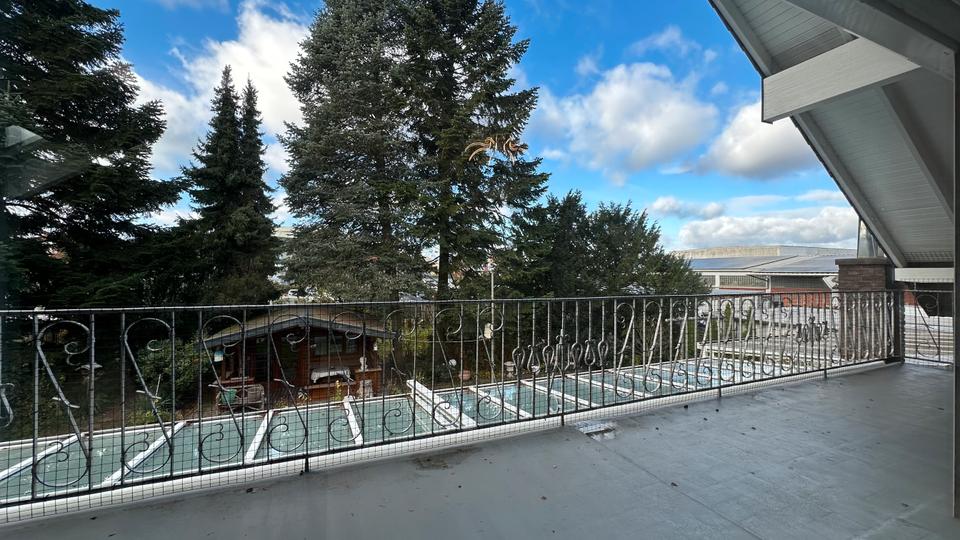 Etagenwohnung Ratingen - 2.5 Zimmer, 117 m&sup2;, 1.530&euro; | Angebot:25256985