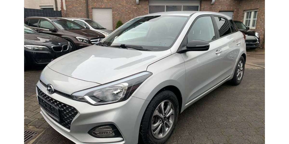 Hyundai i20 56.000 km 13.600 &euro; Moers 47443