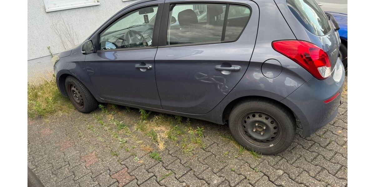 Hyundai i20 127.800 km 5.500 &euro; Geldern 47608